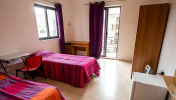 Residence (twin room with self-catering)